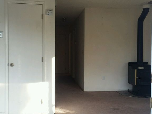 3rd image of 711 E Prather St