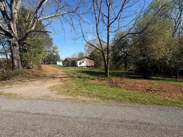 60 Ash Grove Ln, Bassett, VA 24055