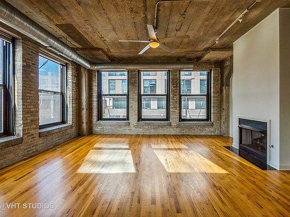 4th image of 1150 W 15th St Unit 240