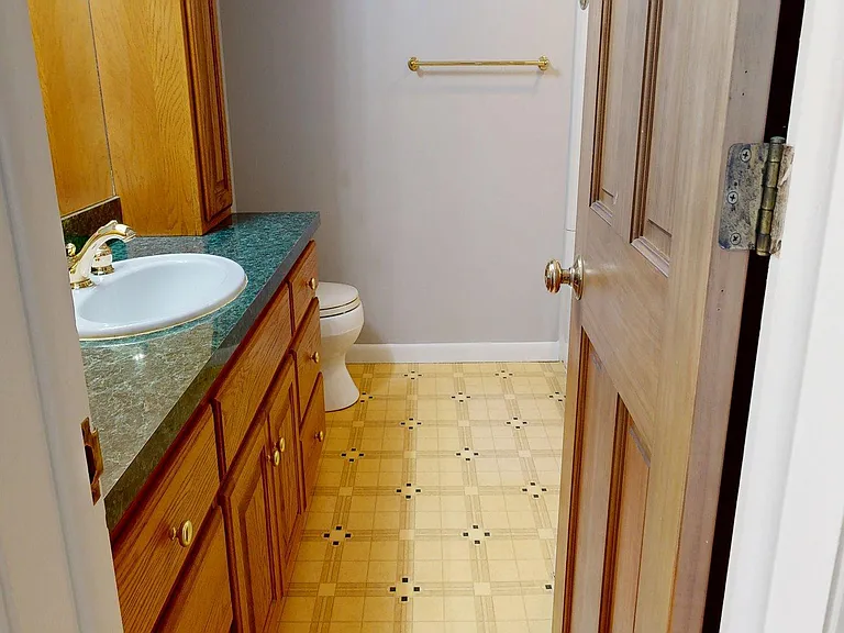 3280 E Oakwood Ave — Photo 23