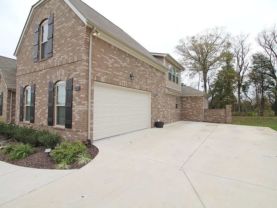 1st image of 2207 Carouth Ct