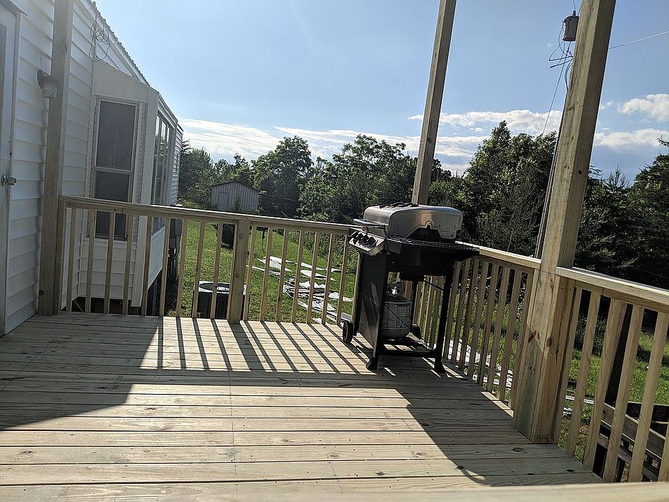 1st image of 720 Moores Mill Rd