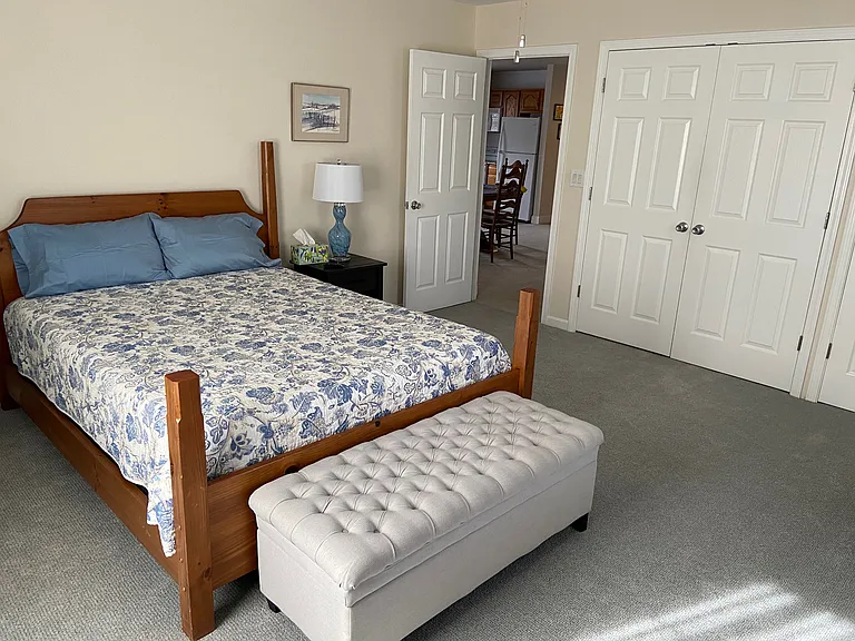 705 S Sherwood Ave #B — Photo 13
