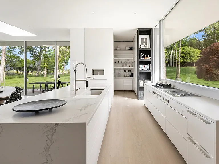 22 Hedges Banks Dr — Photo 10