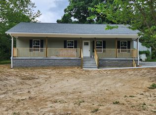 8252 Pinewood Rd, Nunnelly, TN 37137