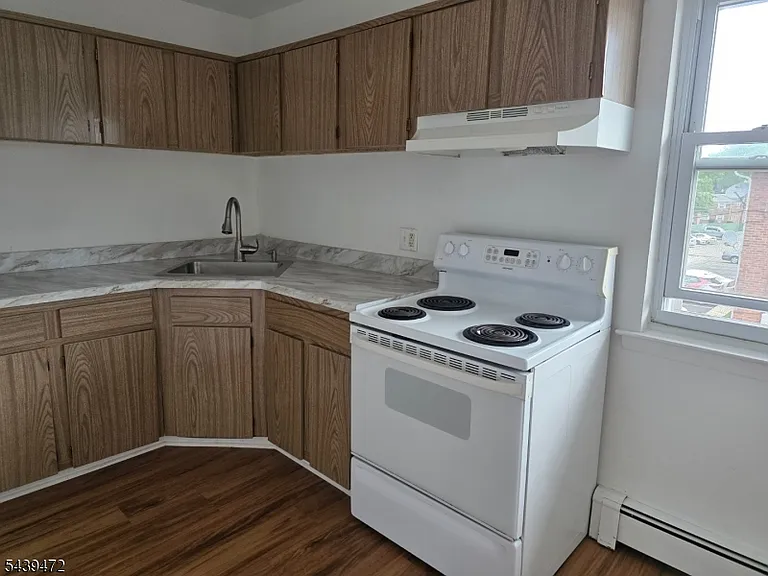 195 N Beverwyck Rd #14 — Photo 10