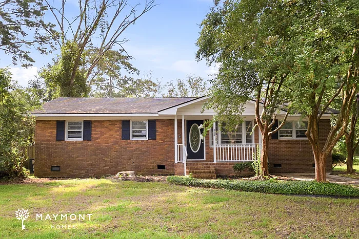 4 bed, 1.5 bath, 1765 sqft, $2,095 — Photo 1