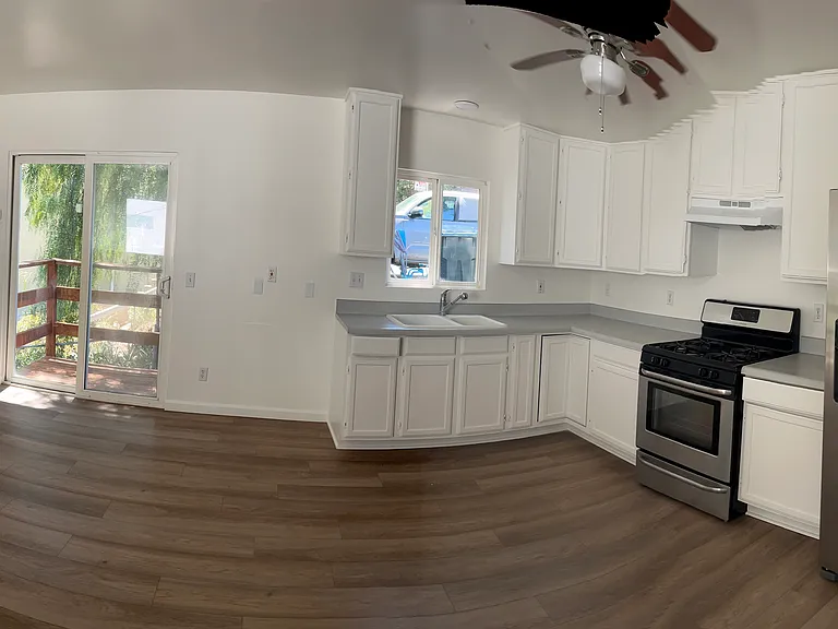 1068 Alta Vista Rd — Photo 1