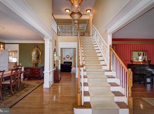 30 Terrell Dr, Washington Crossing, PA 18977