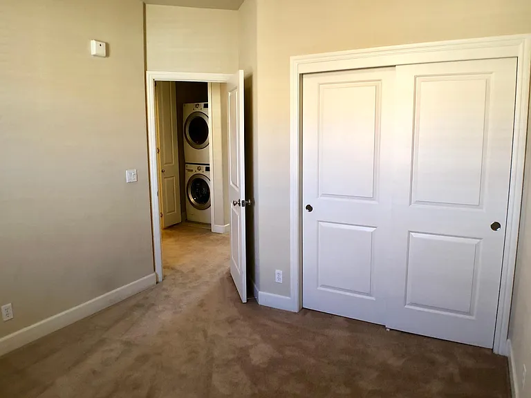 2113 Samaritan Dr — Photo 14