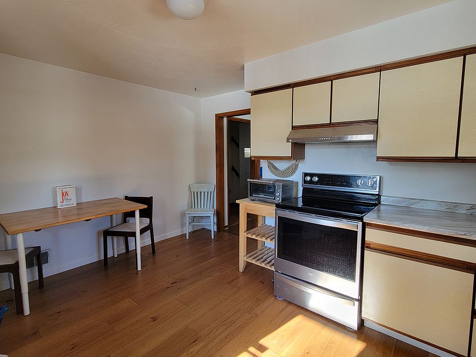 1st image of 234 Union St Floor 1