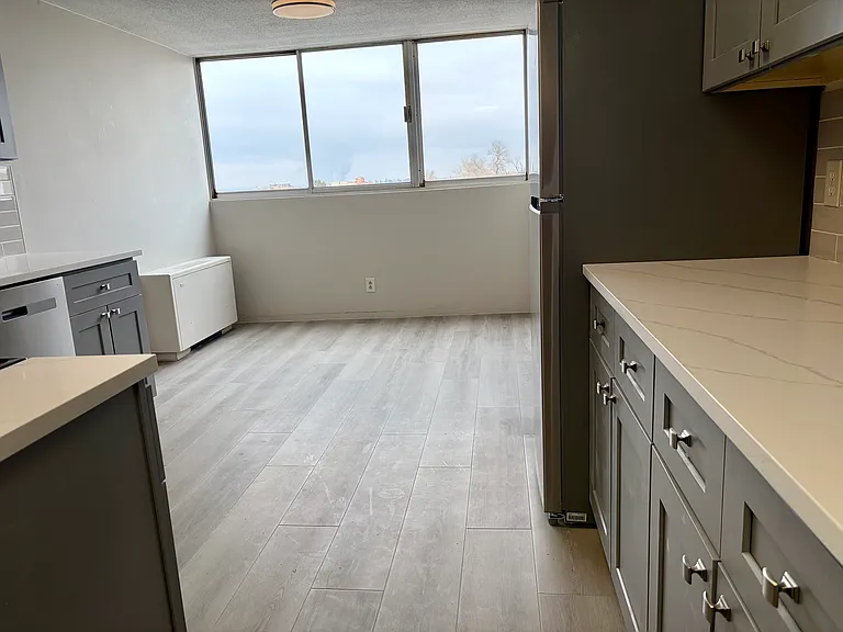 1155 Ash St #708 — Photo 12