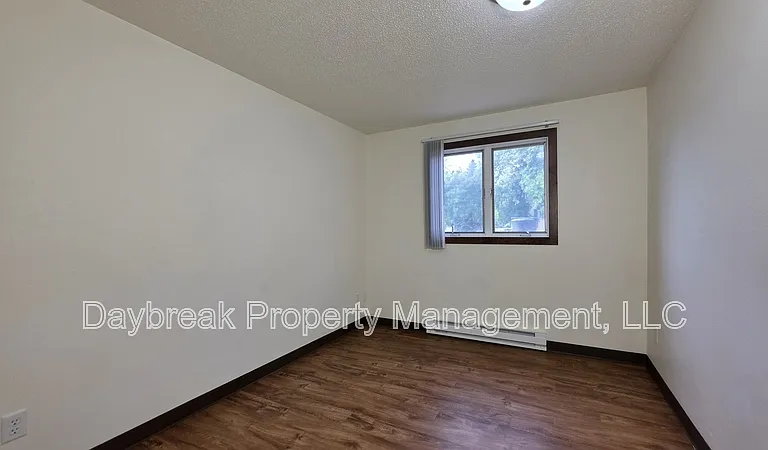 41 8th Ave N #15 — Photo 15