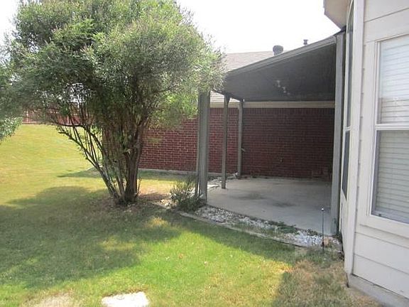 5th image of 3824 Menard Dr