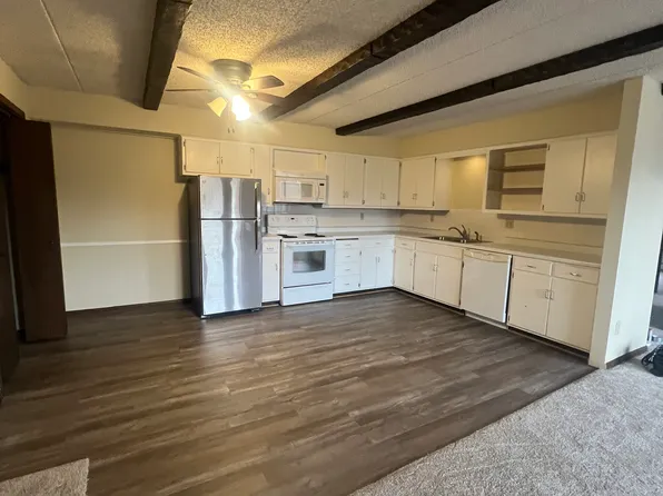 304 4th St S, Sauk Rapids, MN 56379