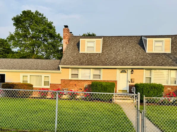 (undisclosed Address), East Meadow, NY 11554