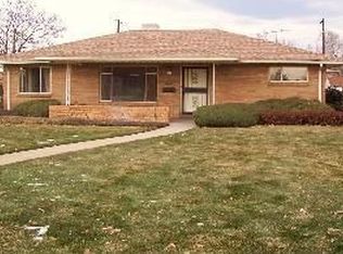 477 Pennwood Cir, Englewood, CO 80113