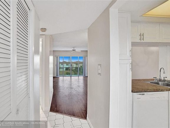 4th image of 1101 Crystal Lake Dr APT 308