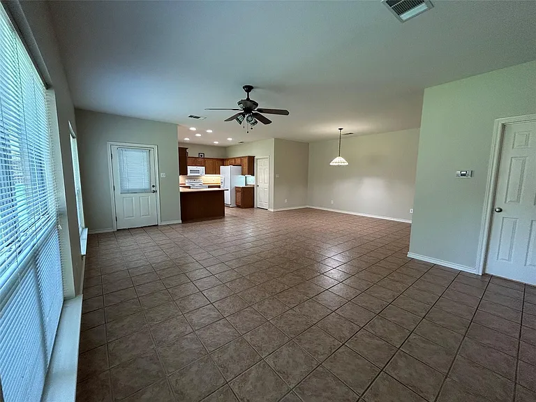 921 Cedar Ridge Dr #919 — Photo 6