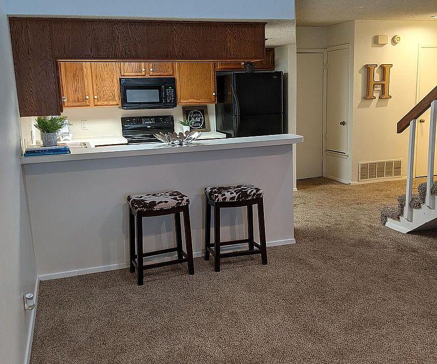 1st image of 2602 Villa Ct