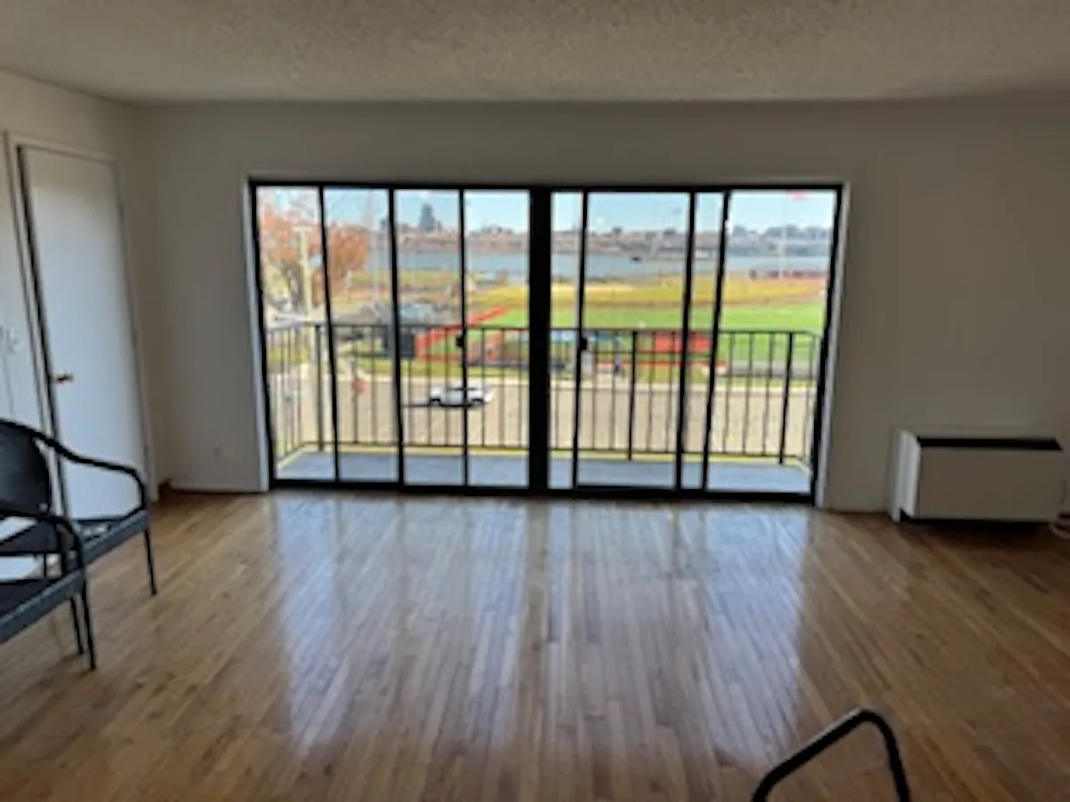2 bed, 1452 sqft, $3,000 — Photo 3