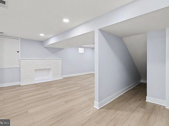 3rd image of 4900 Anntana Ave