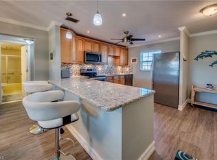 6915 Edgewater Cir #4-B, Fort Myers, FL 33919