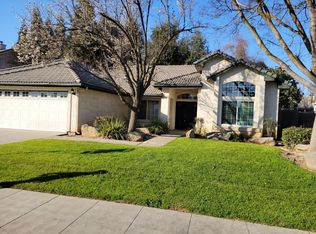 2065 Bedford Ave, Clovis, CA 93611