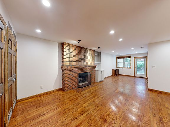 2nd image of 308 W 77th St APT 2