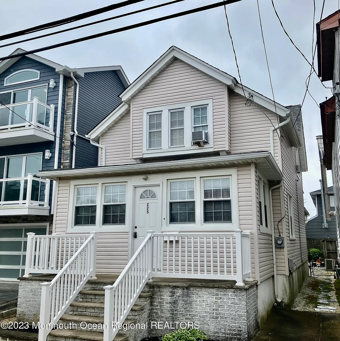 225 Sumner Avenue photo 1
