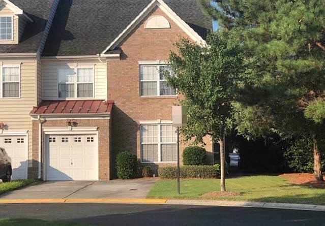 1st image of 901 Canterwood Ct