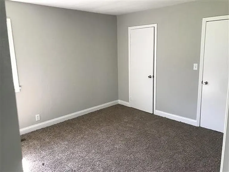 715 Kent Dr — Photo 6