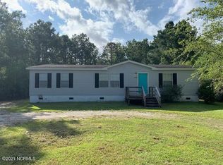 535 Green Acres Dr, Hampstead, NC 28443