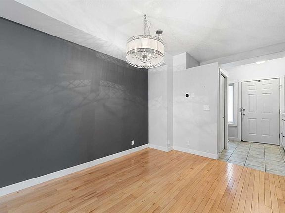 4th image of 1620 E 27th Ave SW #2