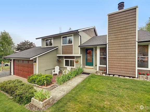 2nd image of 908 89th Avenue SE