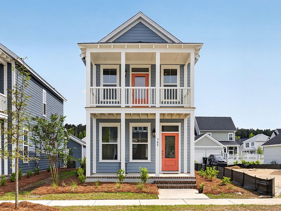 1st image of 745 Blueway Ave
