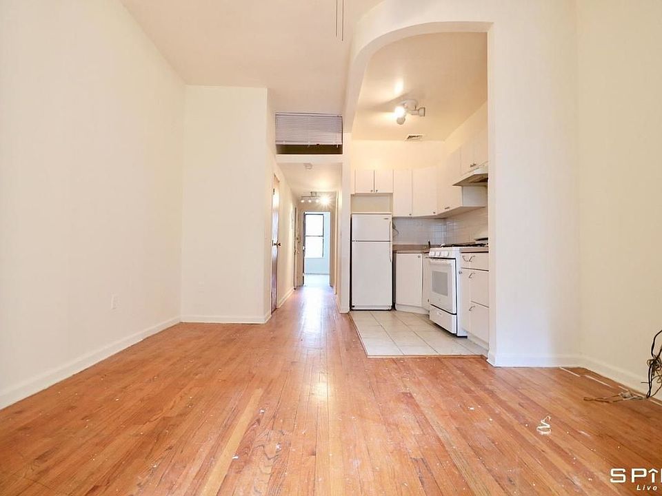 1st image of 457 W 50th St APT 2E