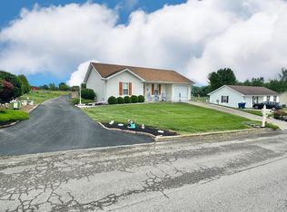 60 Mayberry Dr, Science Hill, KY 42553