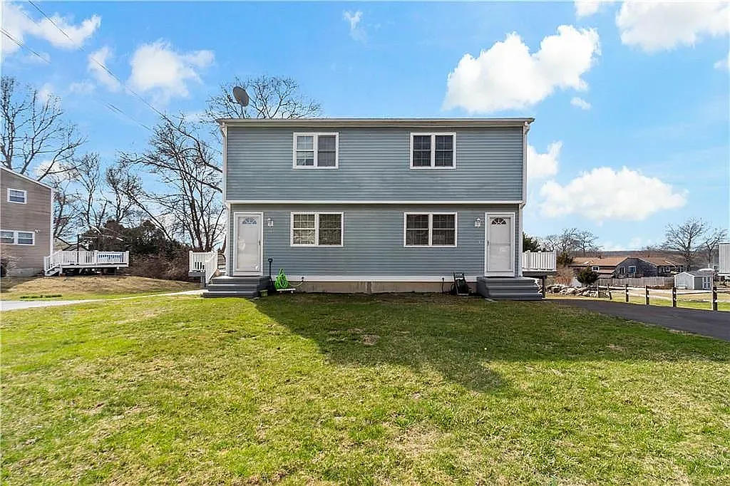 2 bed, 1.5 bath, 1105 sqft, $2,250 — Photo 1