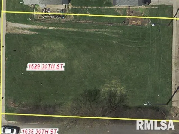 1629 30th St, Rock Island, IL 61201