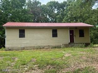 147 Howard Rd, Enid, MS 38927
