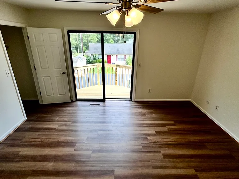 3 Country Gardens Dr — Photo 2