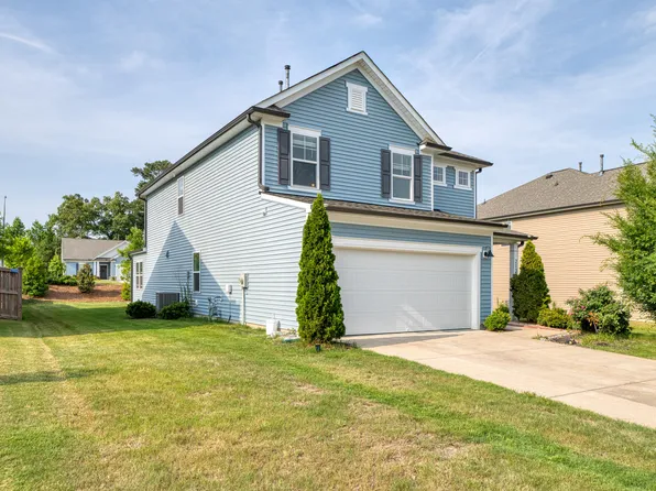 2132 Water Marsh Trl, Fuquay Varina, NC 27526