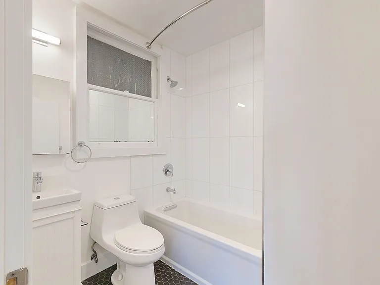 980 Bush St #412 — Photo 9