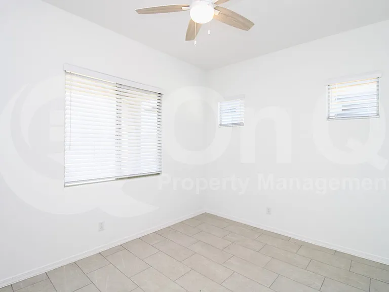 29352 N 136th Ln — Photo 10