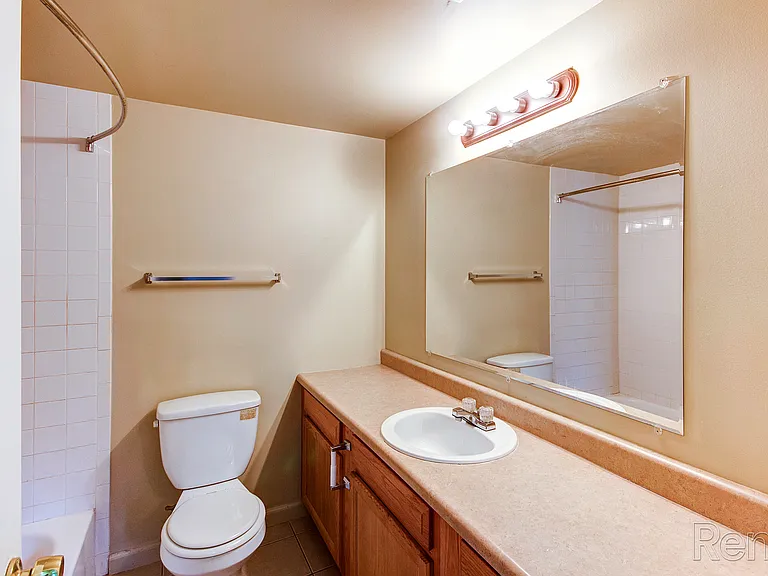 Pleasantview Manor Apartments — Photo 19