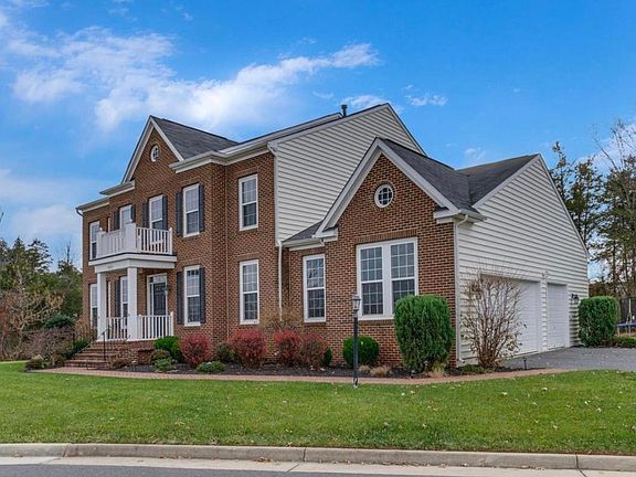 3rd image of 41613 Chalk Ln