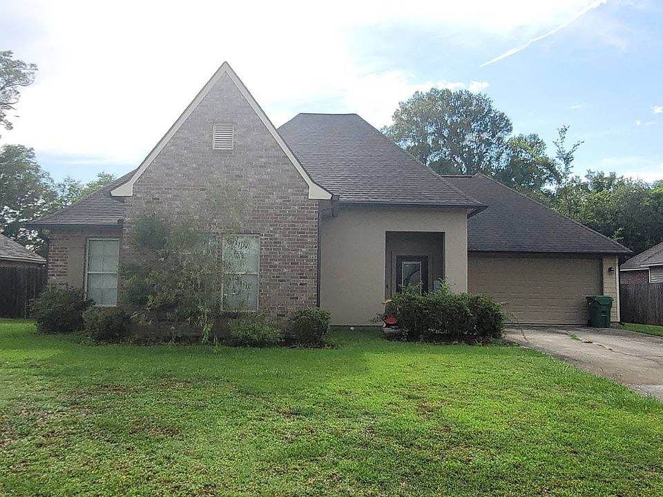 1st image of 28967 Willow Lake Dr