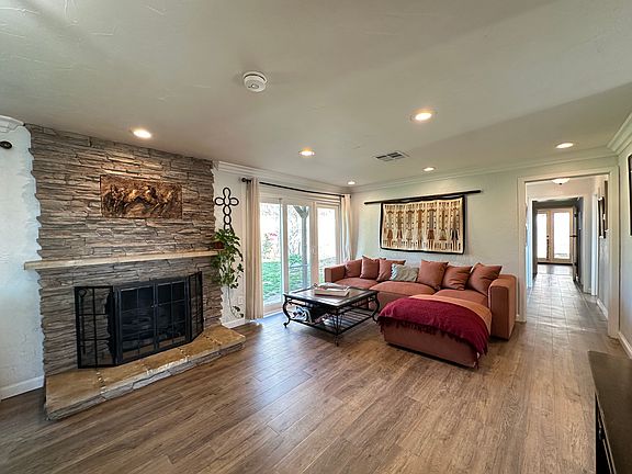 5th image of 35498 Avenue H