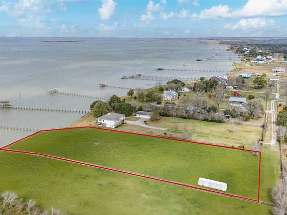 2nd image of 371B Locke Rd